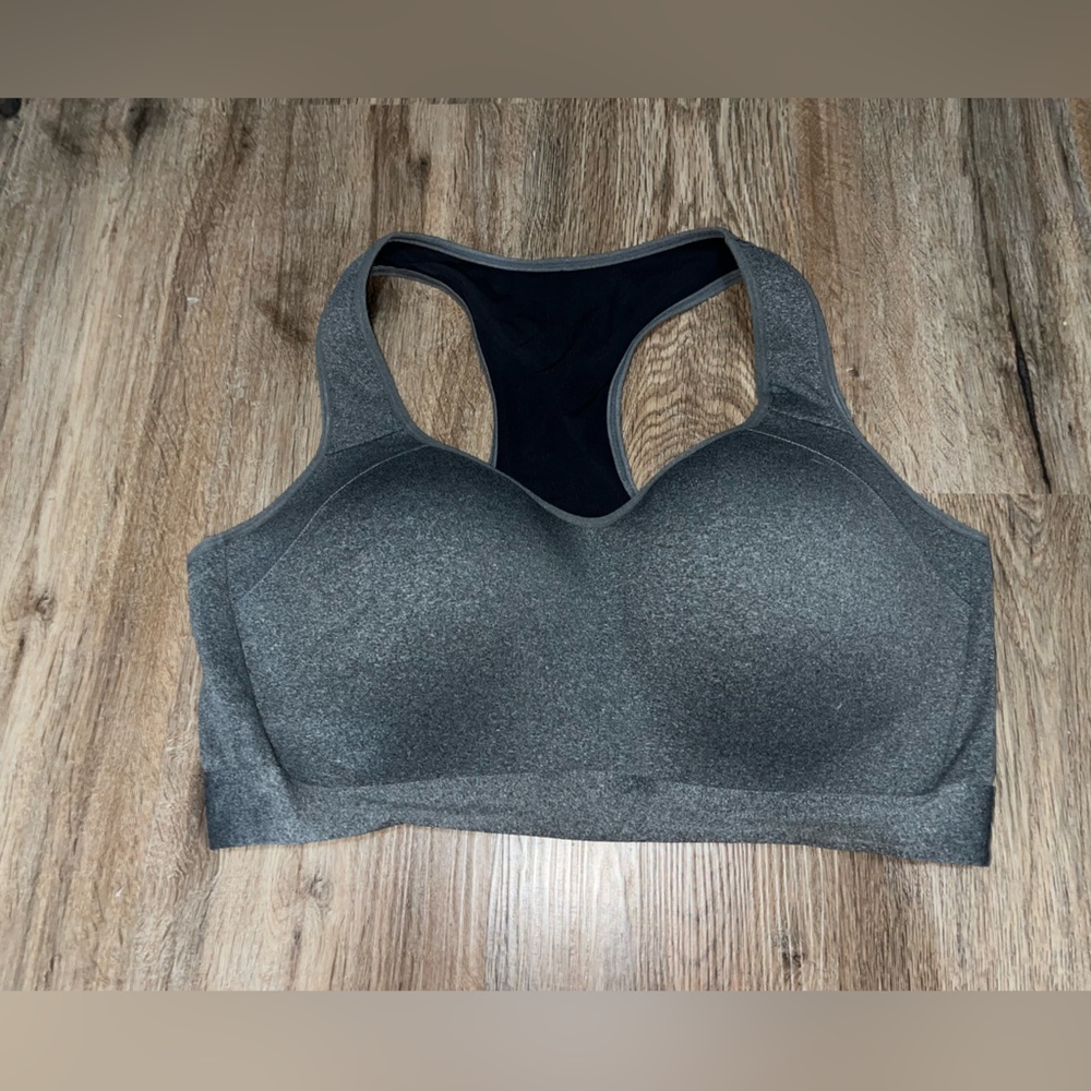Size 3X Gray & Black Padded Sports Bra